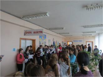 /Files/images/Загальношкільна лінійка.jpg