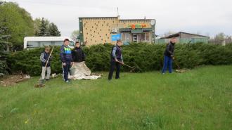 /Files/images/Суху траву та сміття із клумб - геть!.JPG